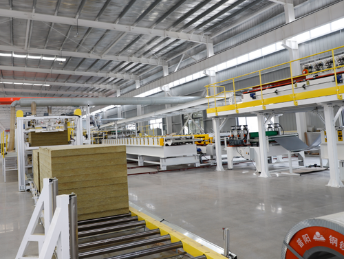 Jüngste Firmenblogs über Hebei Greens Launches Stone Wool Sandwich Panel Production Line with 3-15 m/min Continuous Output