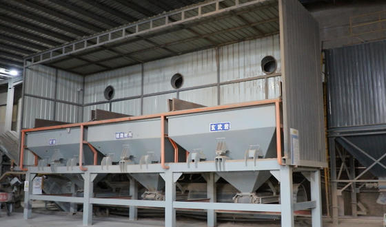 Ein guter Preis. Gebäude Isolationssysteme Gesteinswollblechherstellung Maschinenproduktionslinie Online