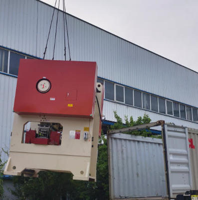 Ein guter Preis. Gipsdecke -Fliesen -Boxenmaschine für Kleinunternehmensabsorbing Panel Production -Geräte Online