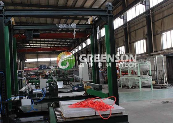 Maschine zur Lamination von Gipsplatten mit PVC-Folien