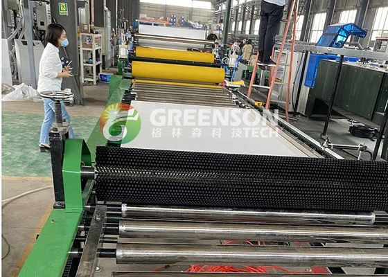 7 mm Dicke PVC-Gips-Deckenfliesen-Produktionslinie mit Hilfe von Ingenieuren zur Fehlerbehebung