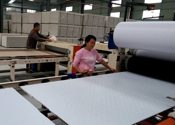 Vollautomatische PVC- und Aluminiumfolie-Gipsdecken-Produktion
