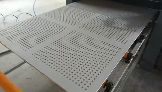 Einfache Bedienung 2 Arbeiter Vorstand Perforationsmaschine Fabrik