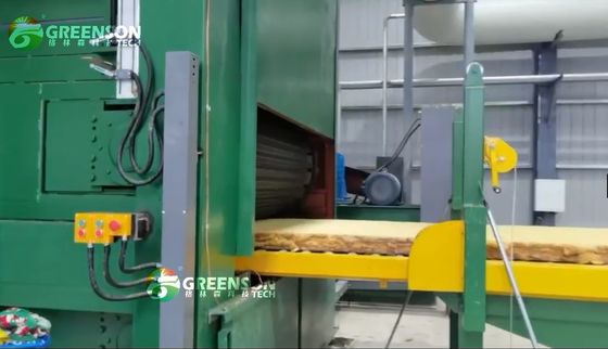 Maschine zur Herstellung von Steinwollplatten mit Erdgas-Kuppel-Schmelzofen