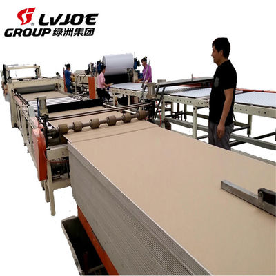 Vollautomatische PVC-Film-Fasergipsplatten-oder Decken-Fliesen-Laminierungs-Maschine