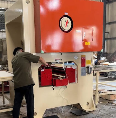 Hydraulische Presse Pneumatische vollautomatische Ösenstanzmaschine