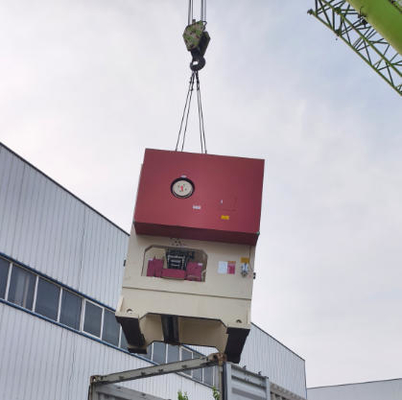 Vollautomatischer Schallabsorbing -Board -Stanzmaschine. Plasterboard Puncher.