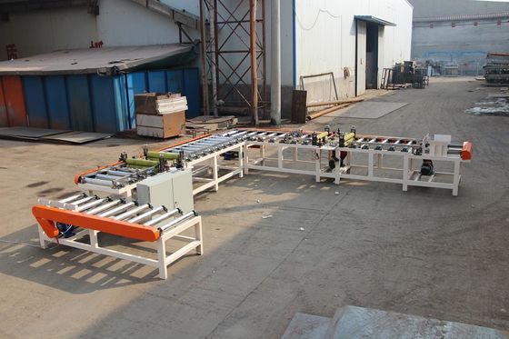 Ein guter Preis. PVC-/Aluminiumfolie lamellierte Gips-Deckenverkleidungs-Rand-Dichtungs-Maschine Online
