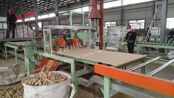 Ein guter Preis. Innenausstattungs-falsche Decken-Mineralholzfaserplatte-Fertigungsstraße Online