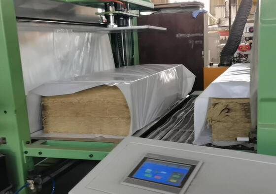 Ein guter Preis. High-Quality Rock Wool Production Line with 1.2 Meters Width, 40~120 Meters/Min Conveying Speed, and 2800mm Swing Belt Width Online