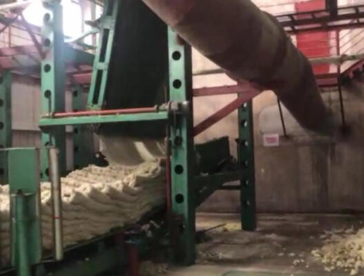 Ein guter Preis. Energiesparende Steinwolle-Produktionslinie mit 1200-2400 mm Plattenbreite, 80-200 kg/m³ Dichte und 380V/50Hz Stromversorgung Online