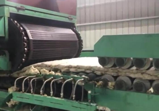 Ein guter Preis. Automatische Steuerung der Felswolle mit einer Breite von 1,2 Metern für die Herstellung von Platten aus Mineralwolle Online