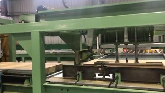 Ein guter Preis. Produktionslinie für Steinwolle mit PLC-Steuerungssystem für 30000 t jährliche Produktion und 80-200 kg/m3 Dichte Online