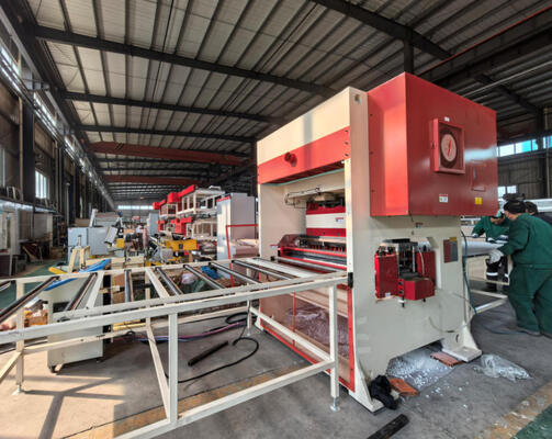 Ein guter Preis. SPS-gesteuerte Gipskarton-Perforiermaschine mit 200T Druck und 50 Mal/Minute Geschwindigkeit für präzises Plattenstanzen Online