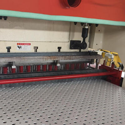 200T Pressure High Automatic Perforating Machine for Max 20mm Thickness Gypsum Board Punching