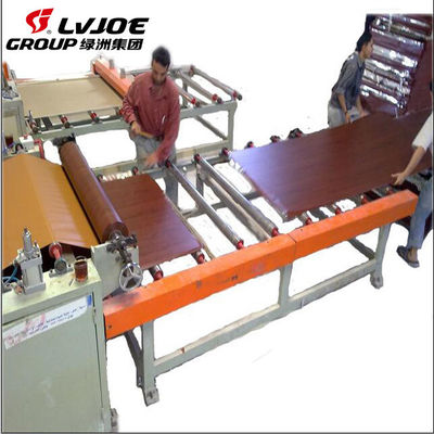 Automatische und leistungsfähige PVC-Gips-Decken-Fliesen, die Maschine herstellen