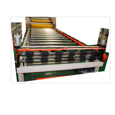 Geringe Kosten dekorative PVC-Film-Haustier-Film-Verdrängungs-Laminierungs-Maschine