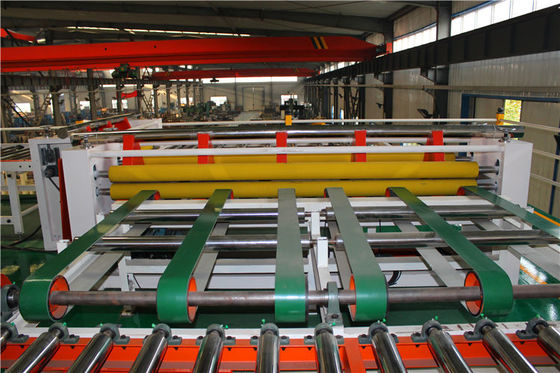 Doppeltes versieht PVC-Film-Fasergipsplatten-Laminierungs-Maschine mit Schneidemaschine mit Seiten