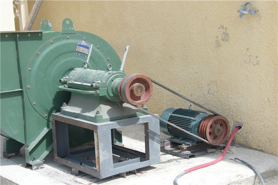Gipskarton-Laminiermaschine mit dem elektrostatischen Impuls-Taschen-Art-Staub-Kollektor