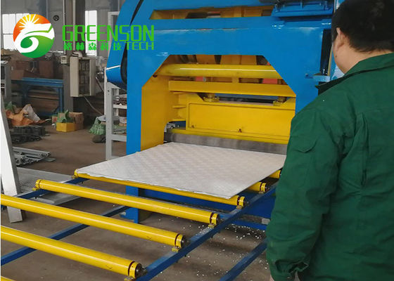 Dekorative Trockenmauer-Blatt-Perforierungs-Maschine für quadratisches/rundes Loch